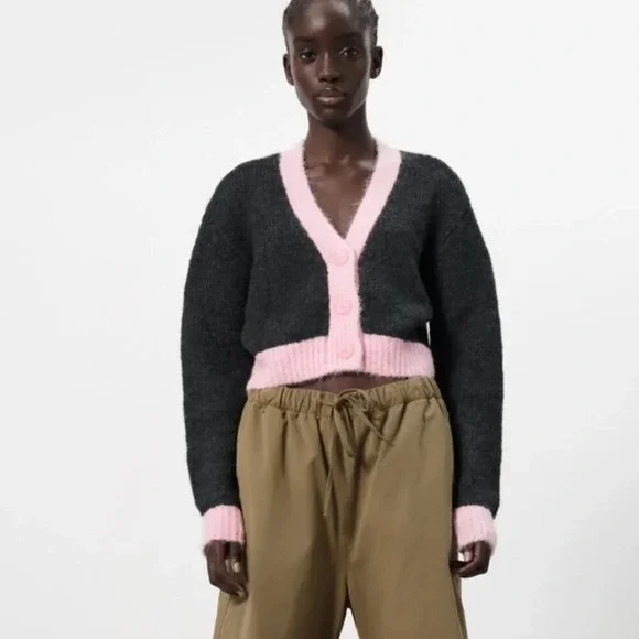 Zara Cropped Knit  Contrast Hem Cardigan Grey Pink Size Medium - Picture 3 of 8